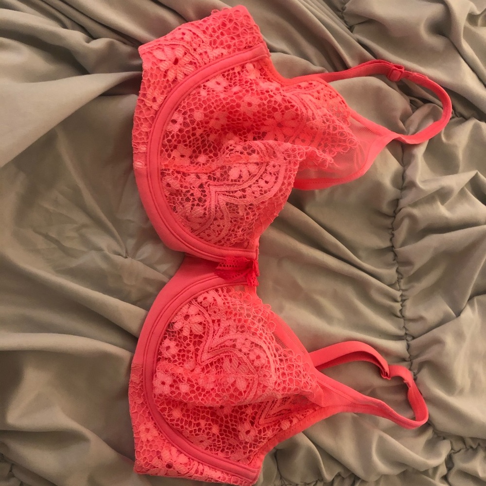 Victoria’s Secret bra.